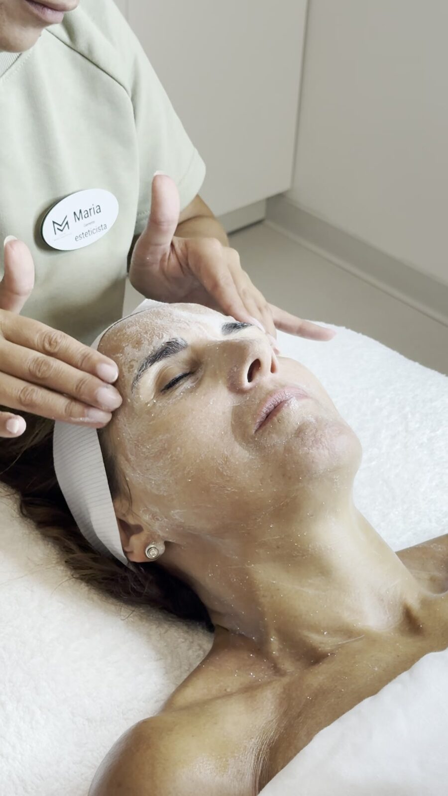 Doble limpieza facial con espuma